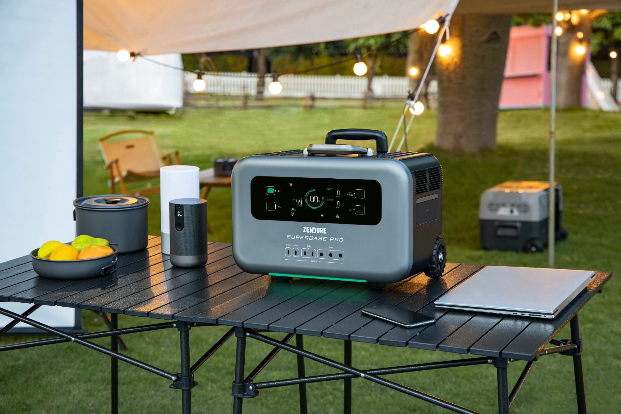 Portable power station with solar panels